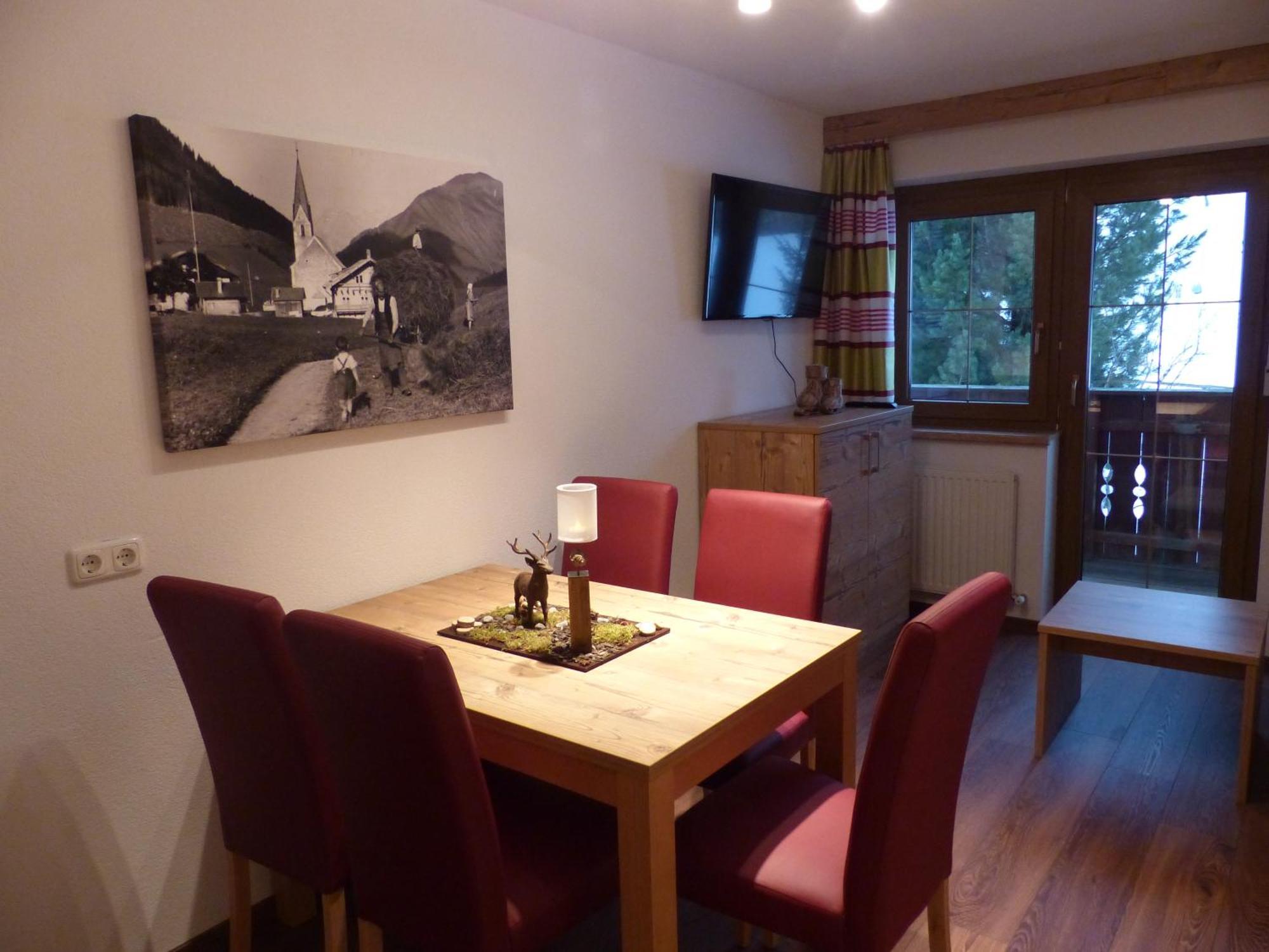 Ferienwohnung Haus Resi Berwang Zimmer foto