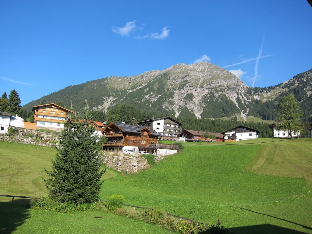 Ferienwohnung Haus Resi Berwang Exterior foto